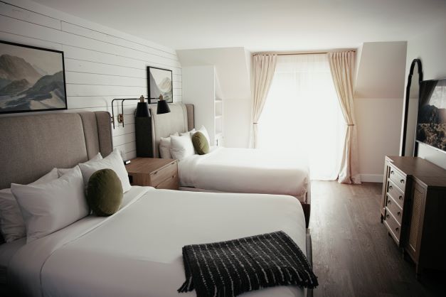 Queen beds side by side