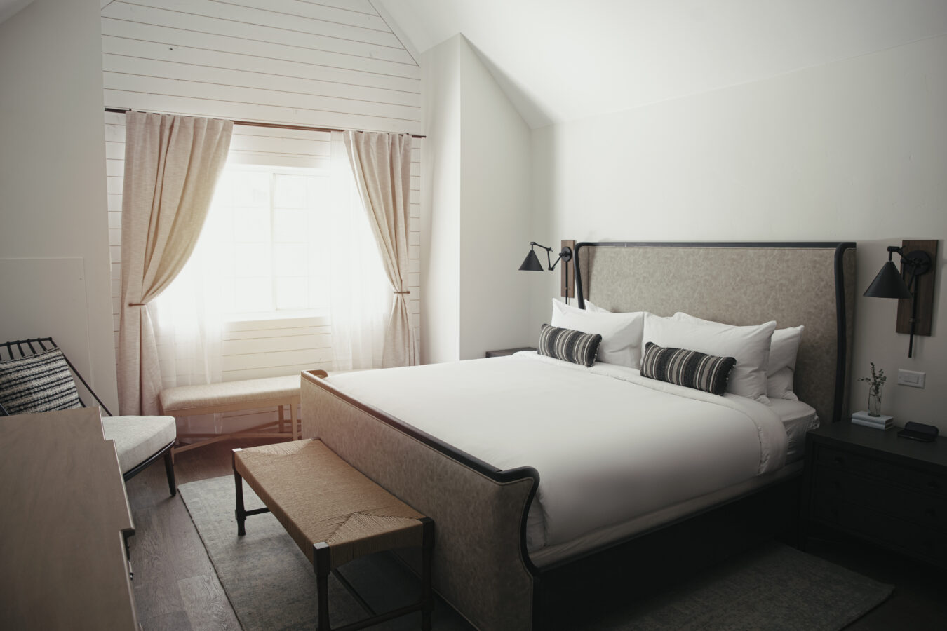 Standard King bed
